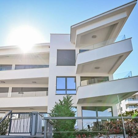 Two Bedroom Apartment Blue Sea 말린스카 외부 사진